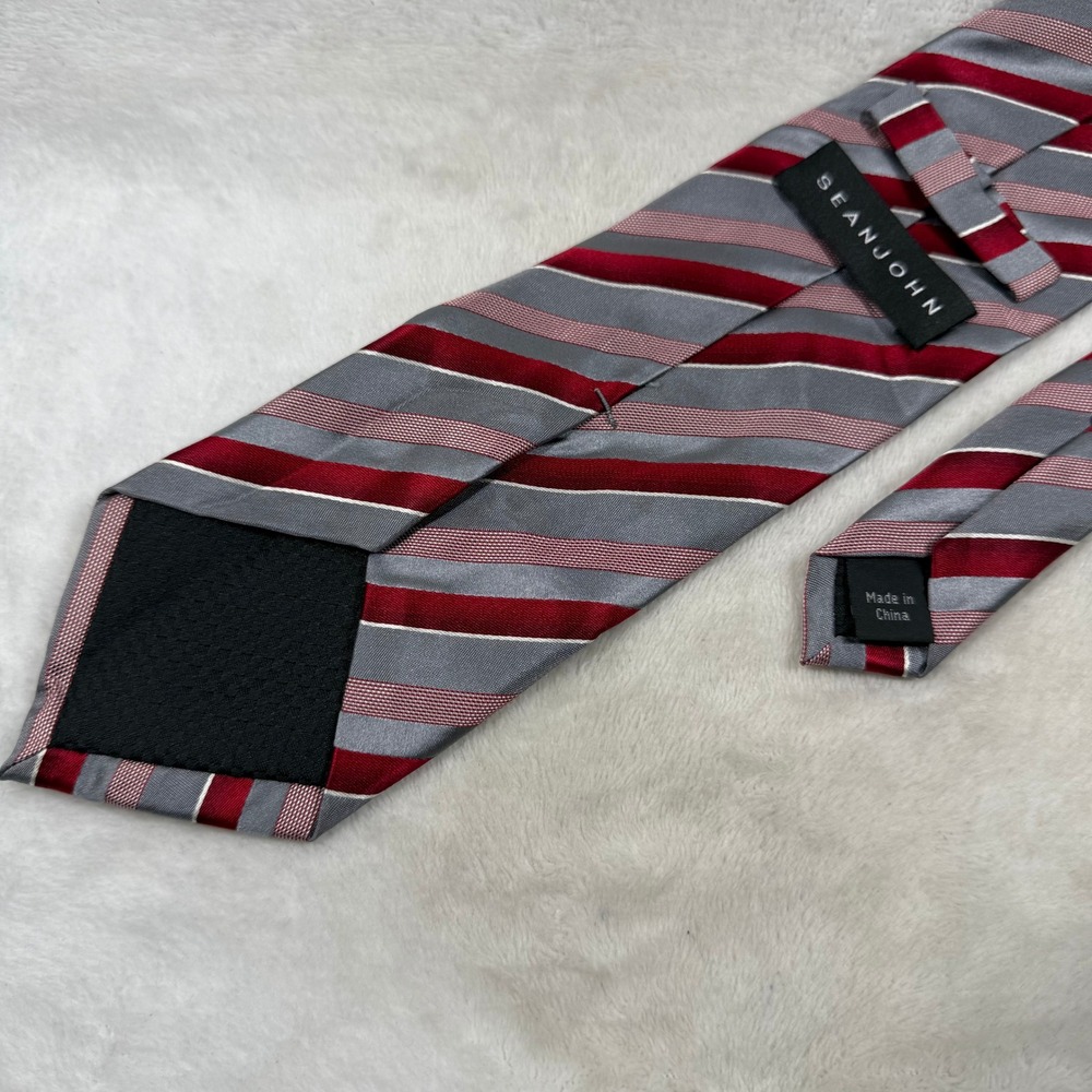 Sean John Mens Red Gray Striped 100% Silk Classic Necktie RN 121148